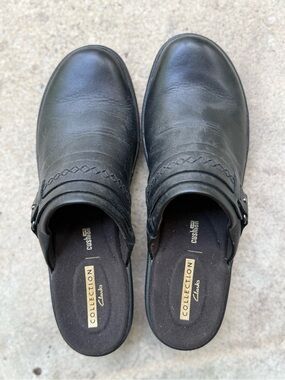 Clarks Black Leather Clog Mules